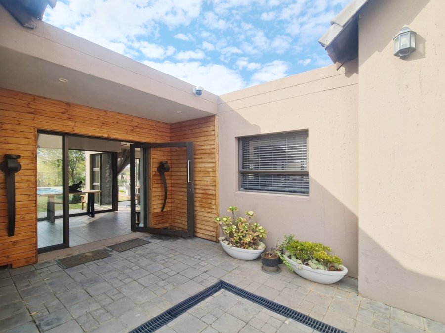 To Let 3 Bedroom Property for Rent in Kosmos North West